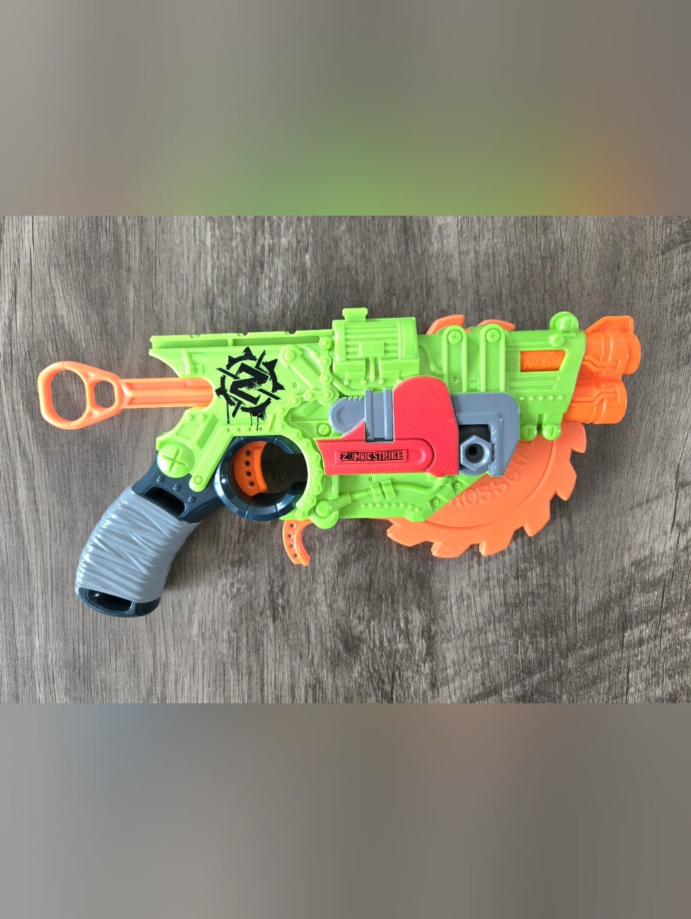 Nerf Zombie Strike Crosscut Blaster Buzz Saw Dart Gun Toy